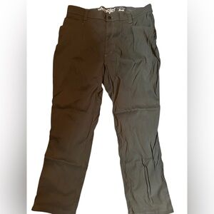 Wrangler Outdoor Series Dark Olive Gray Green Mens Pants Size 38 Waist 32 Length